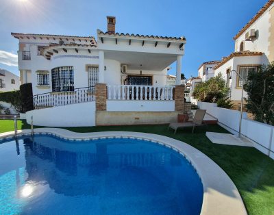 Corner Plot Villa with Private Pool and Sea Views : 2203