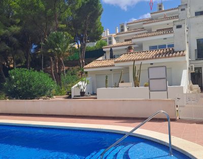 Overlooking Villamartin Golf Course : 2257