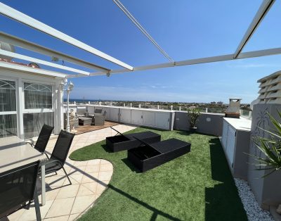 Exceptional penthouse boasting expansive rooftop solarium La Zenia Beach – 2255