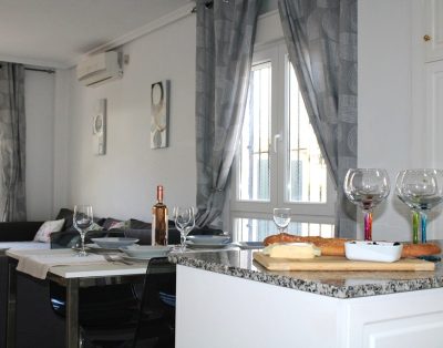 Great for golfers and families, 2 minute walk to Villamartin Plaza – 2226